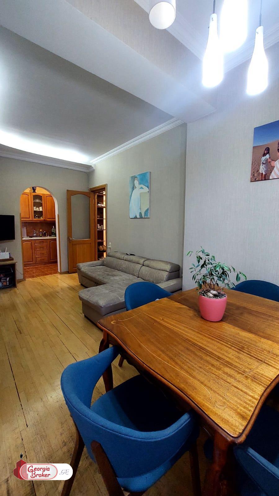 nearly repaired 5-room apartment for sale